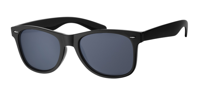 Sunglass classical shiny black with smoke solid lenses